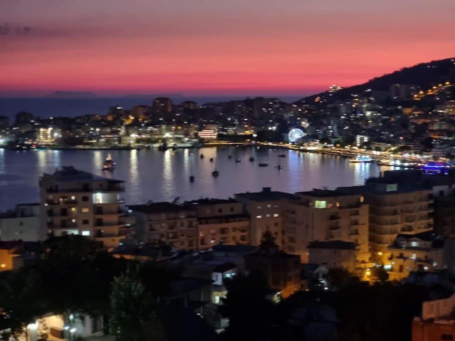 Two Suns Apartament Sarandë エクステリア 写真