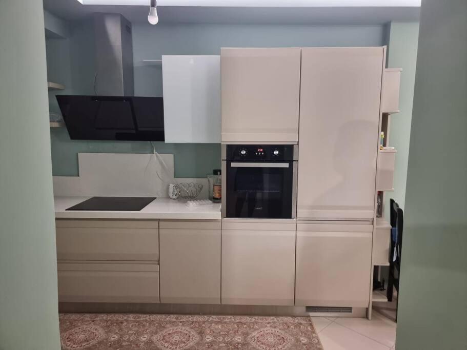 Two Suns Apartament Sarandë エクステリア 写真