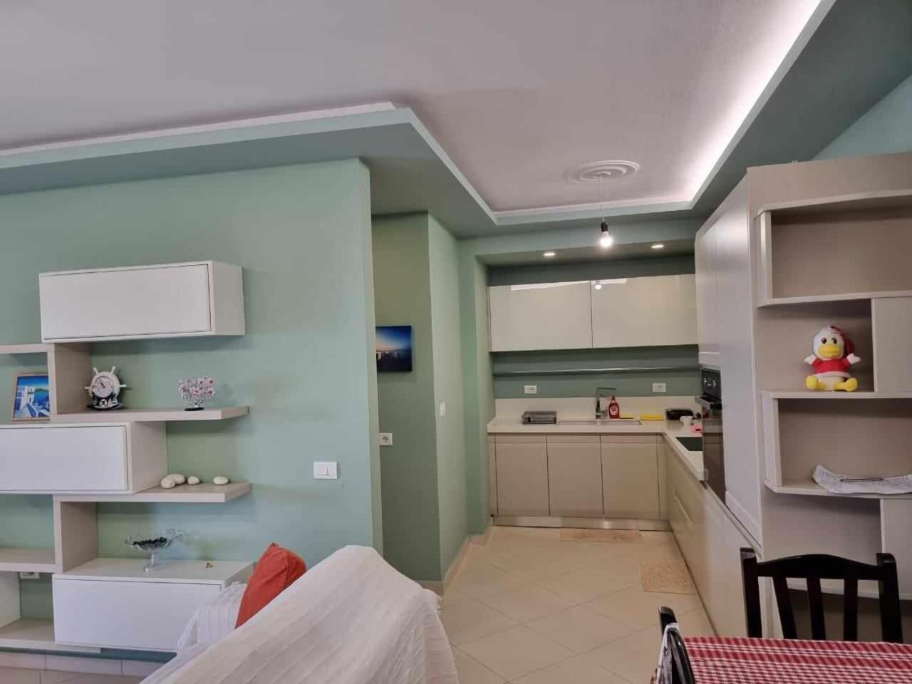 Two Suns Apartament Sarandë エクステリア 写真