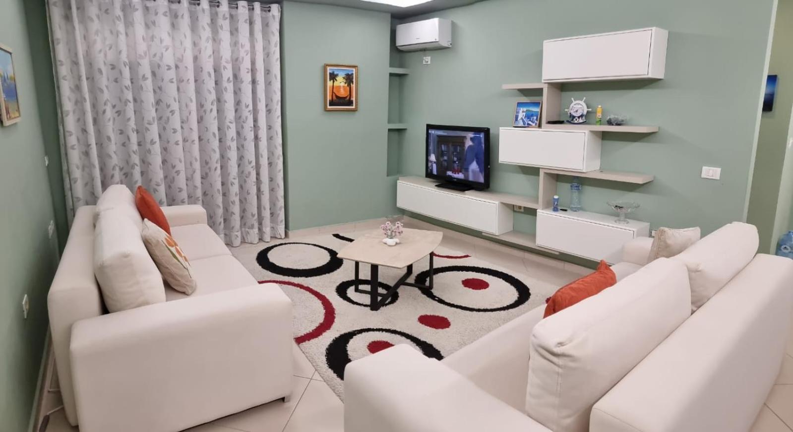 Two Suns Apartament Sarandë エクステリア 写真