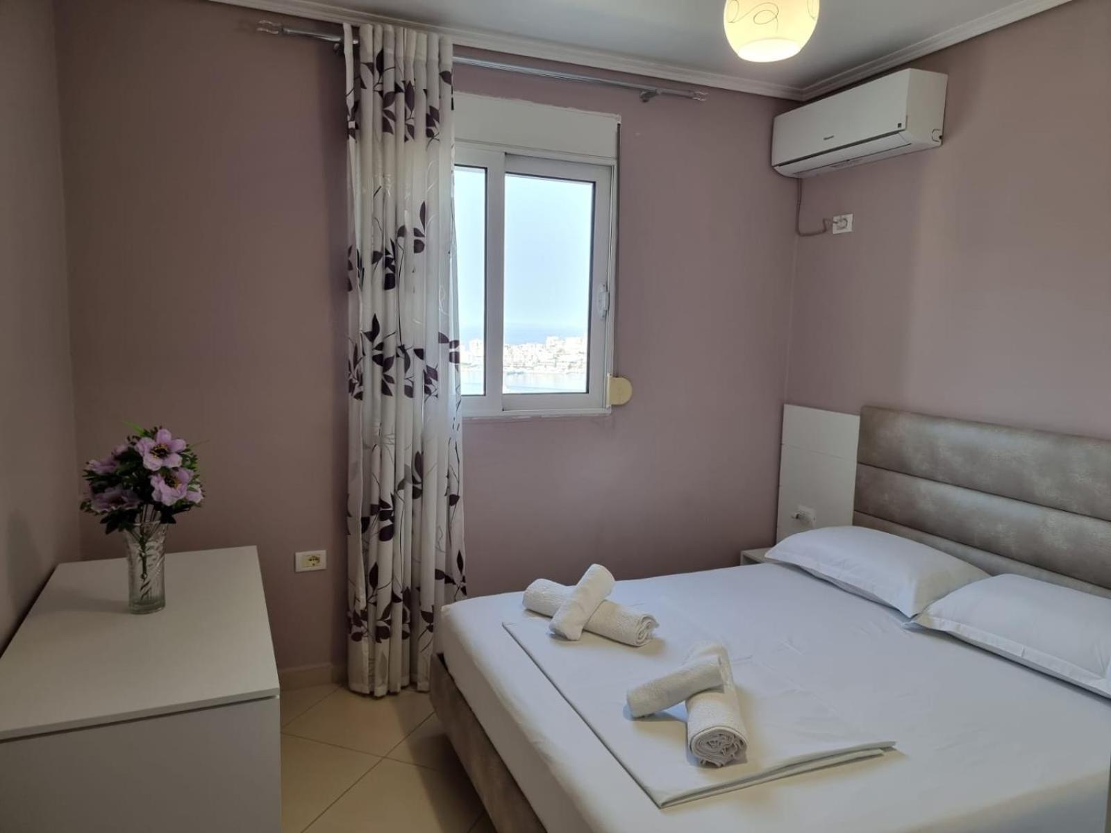 Two Suns Apartament Sarandë エクステリア 写真